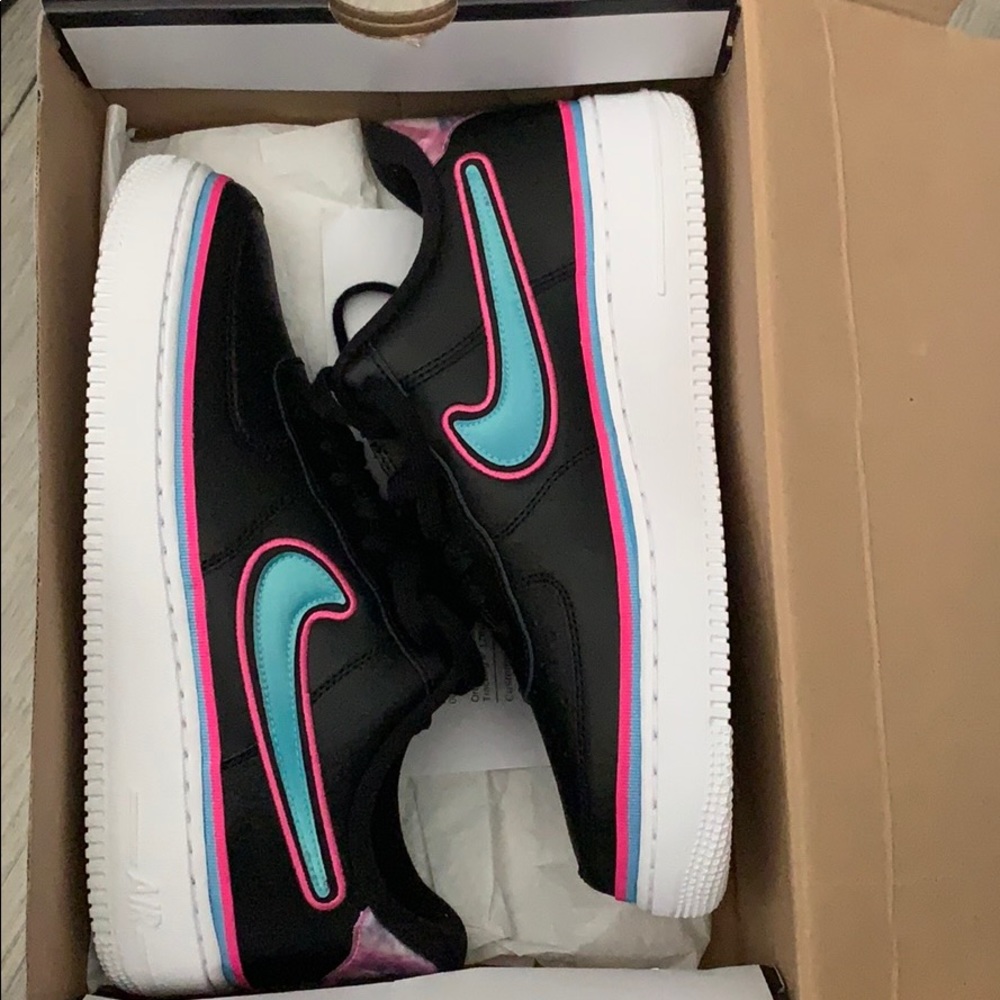 Nike Air Force 1 Miami Heat Vice Special Edition